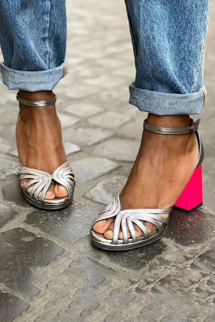 Naelle™ | Shiny sandals with a chunky heel and elegant buckle